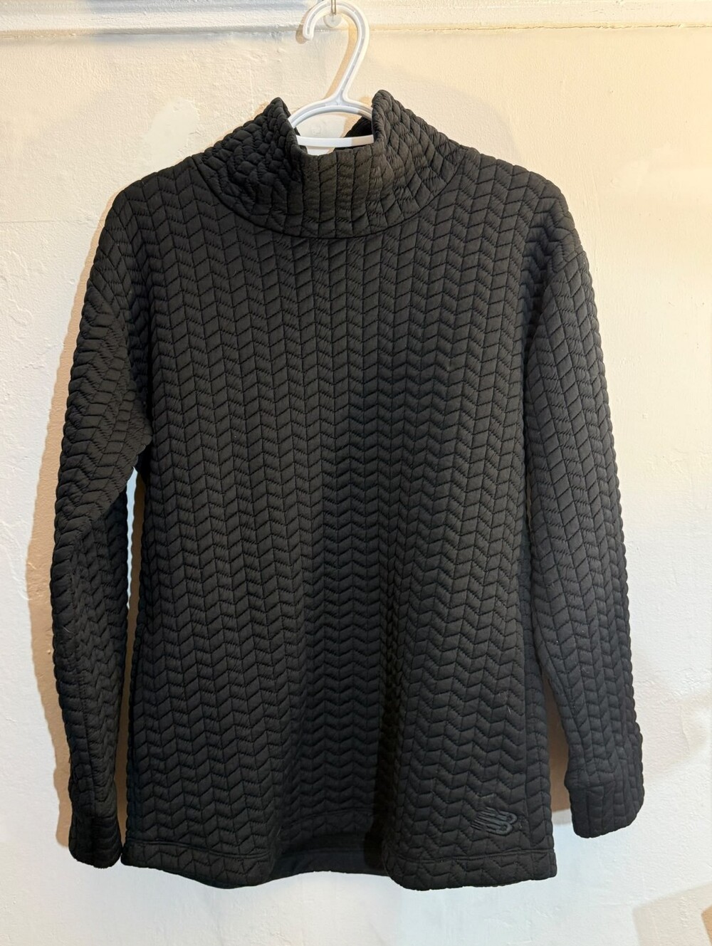 New Balance Women’s Quilted Cowl Neck Pullover Black Size Small